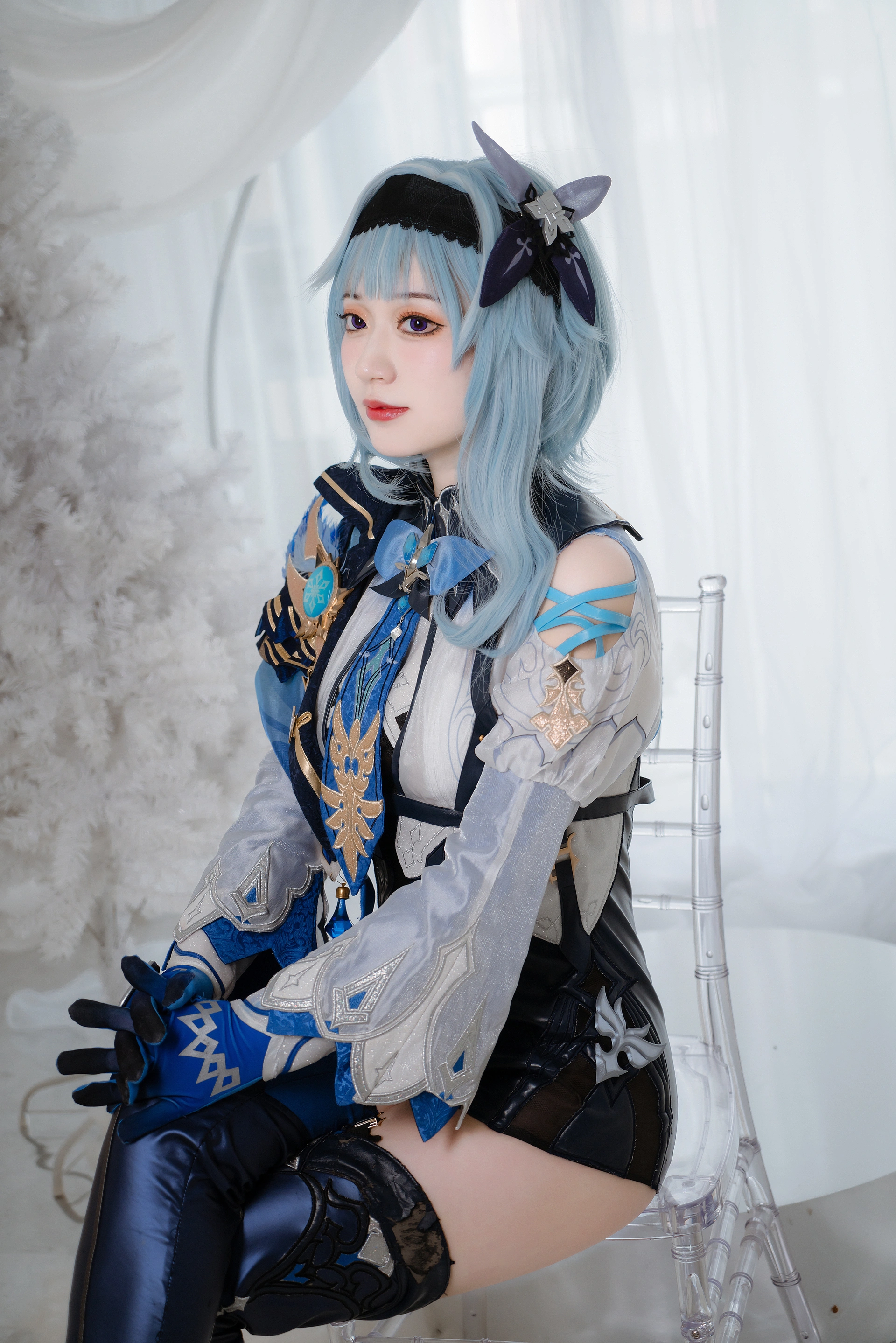 艺图语《原神优菈》桃墨公子x蓝发骑士Cosplay写真 艺图语《原神优菈》桃墨公子x蓝发骑士Cosplay写真