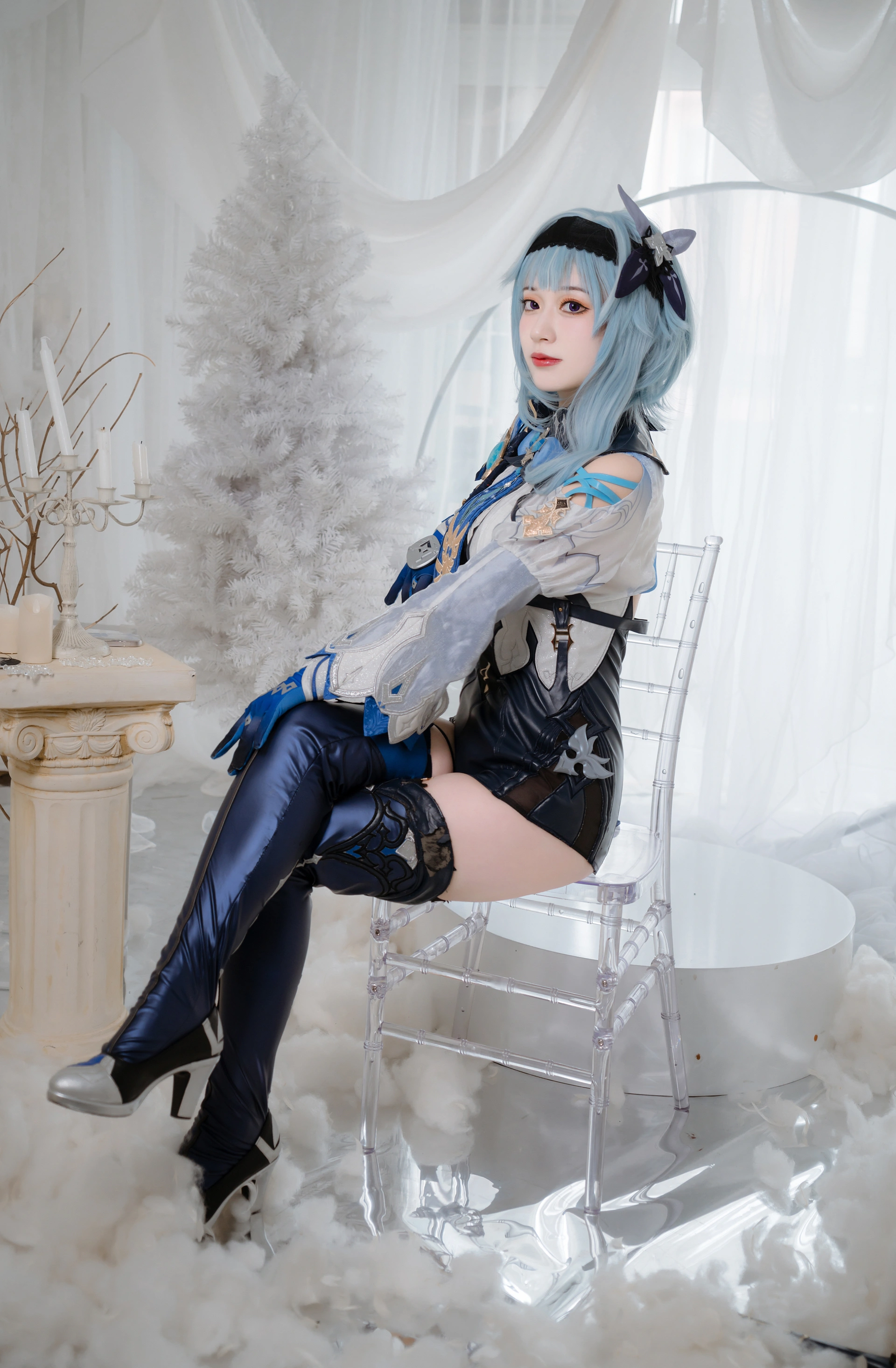艺图语《原神优菈》桃墨公子x蓝发骑士Cosplay写真 艺图语《原神优菈》桃墨公子x蓝发骑士Cosplay写真