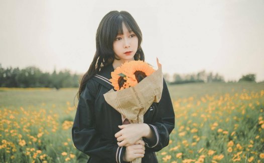 [YiTuYu艺图语] 周周 JK 好看的4K高清无水印纯欲意境唯美写真图集